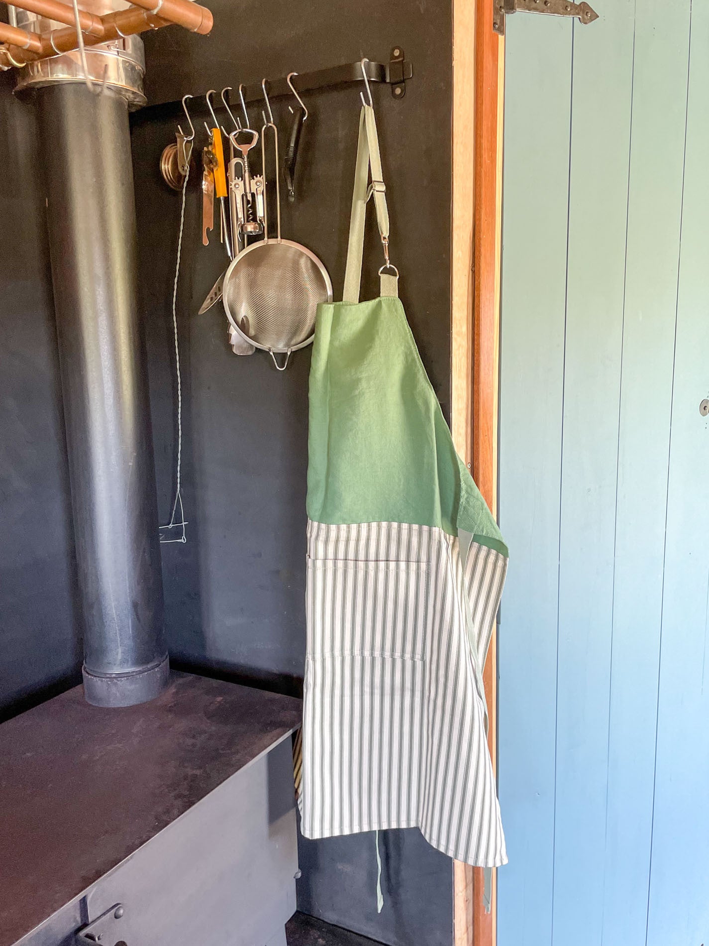 COUNTRY KITCHEN - Sage